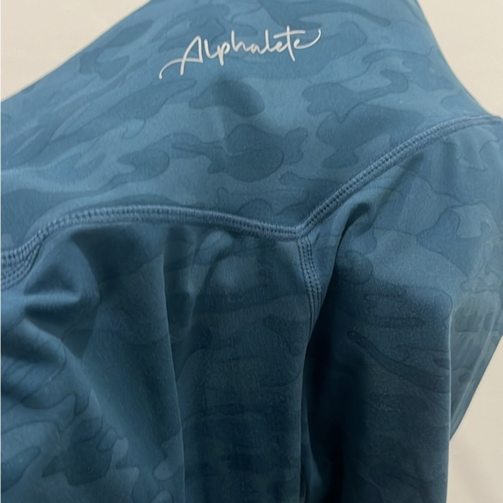 Alphalete Blue Camo leggings